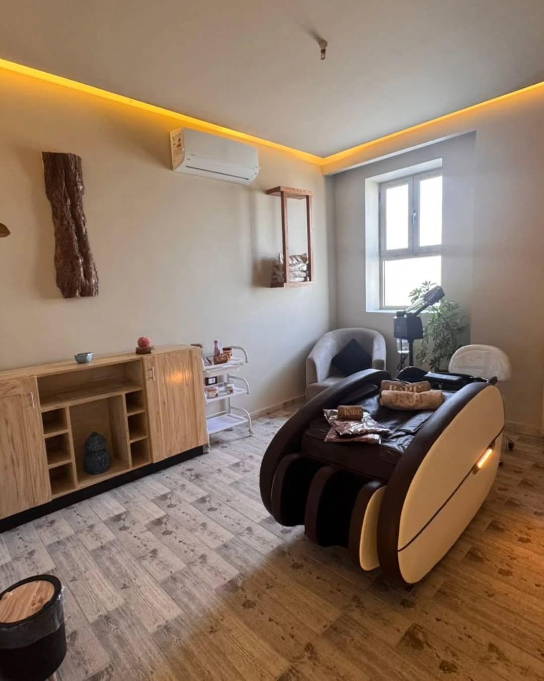 Bare Spa 2