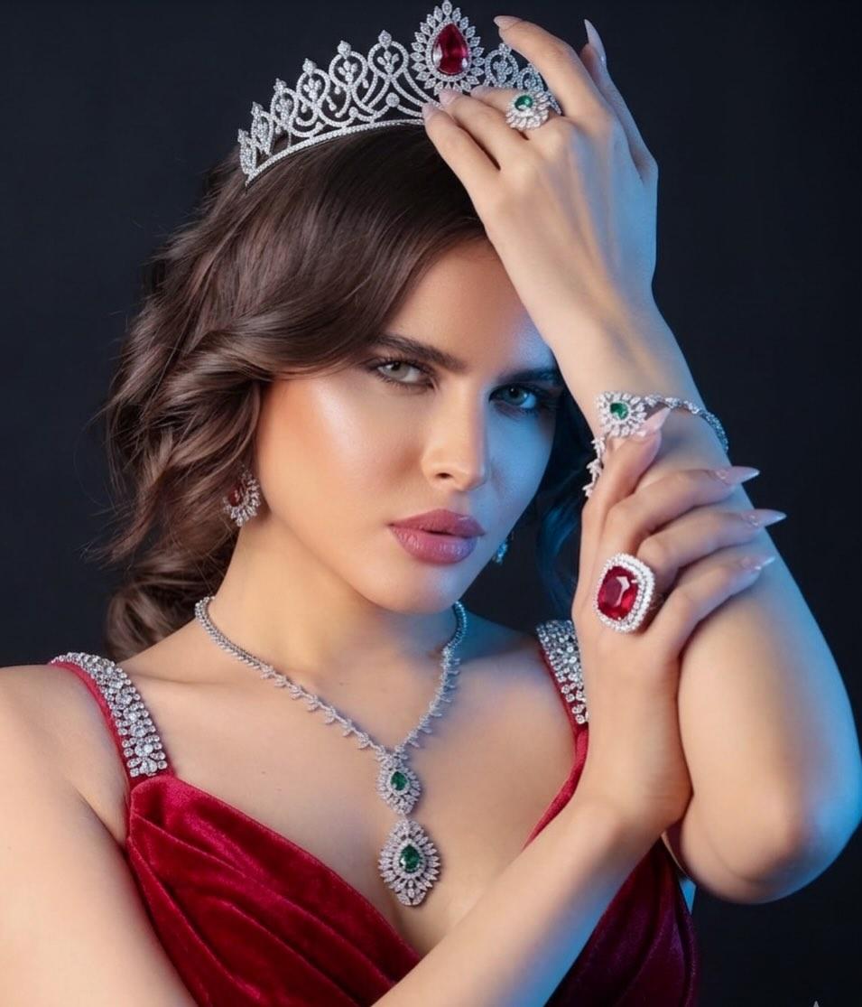 Hajer Hassan 7