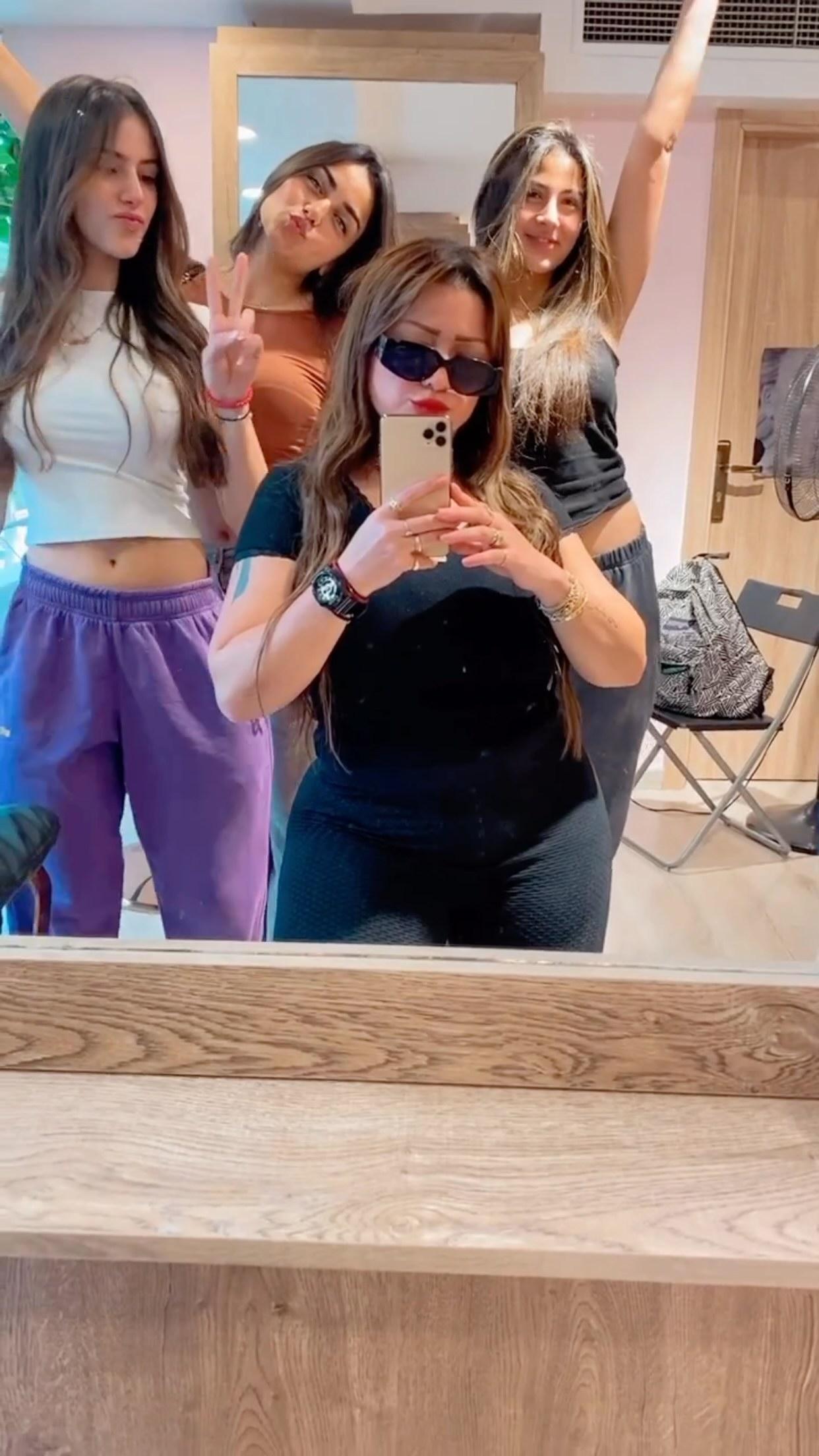 MALIKA & MO 27