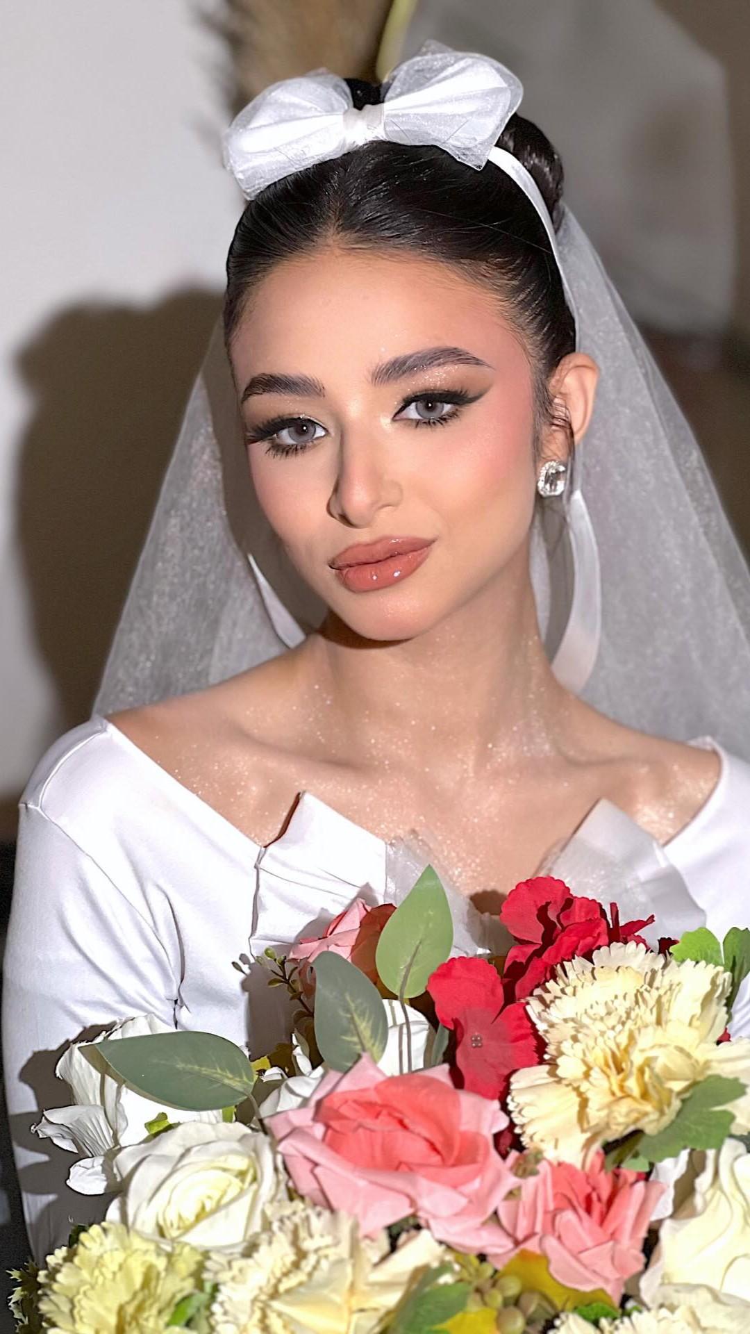 مني انيس 2